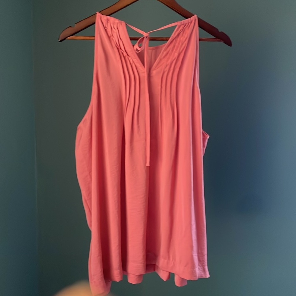 Soho Coral Pleated Tank Top - Picture 3 of 5